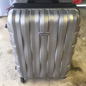 Samsonite 29” spinner